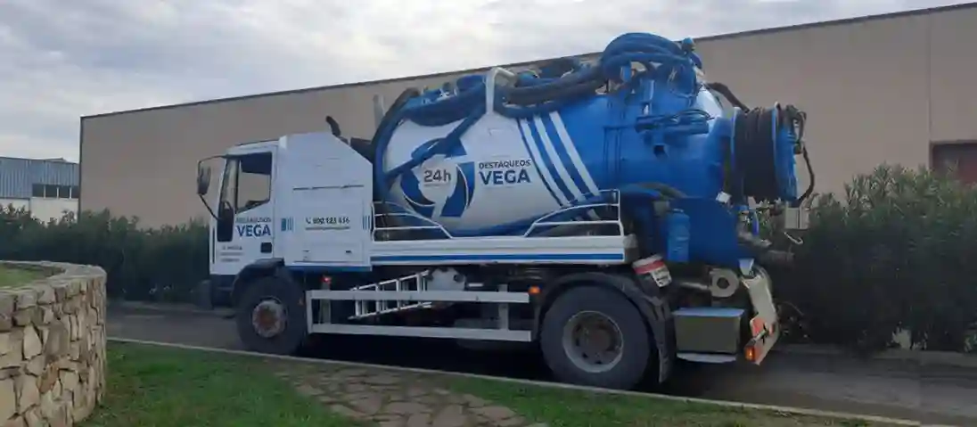 Limpieza de Tanques Sépticos y Destaqueos de Tuberias 24/7 en el GAM